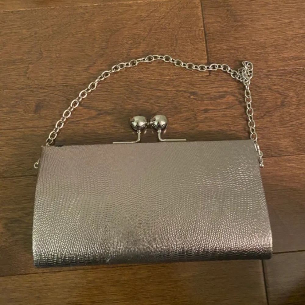 clutch silver